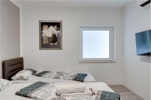 Apartment A5, for 8 persons