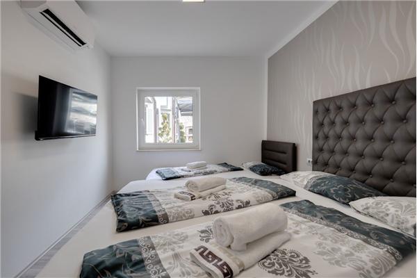 Apartment A5, for 8 persons