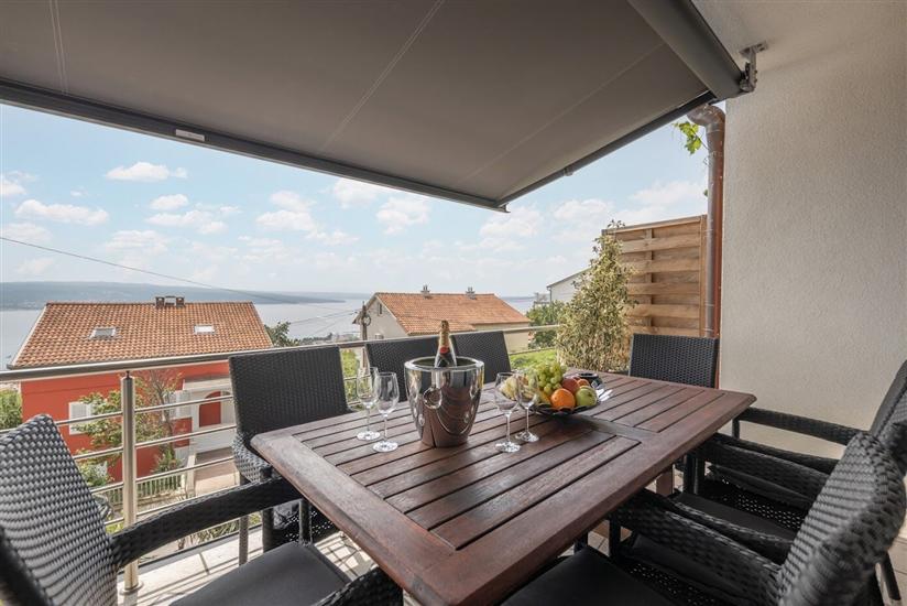 Apartment A5, for 8 persons