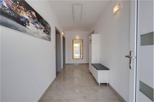 Apartment A5, for 8 persons