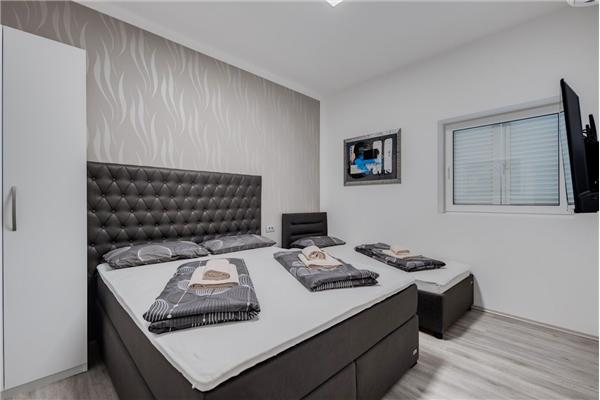 Apartment A4, for 8 persons