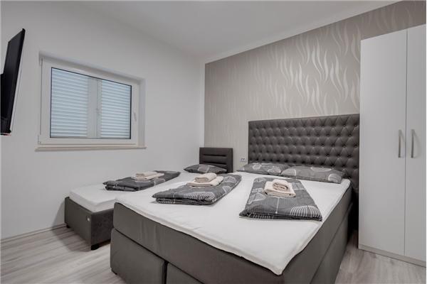 Apartment A4, for 8 persons