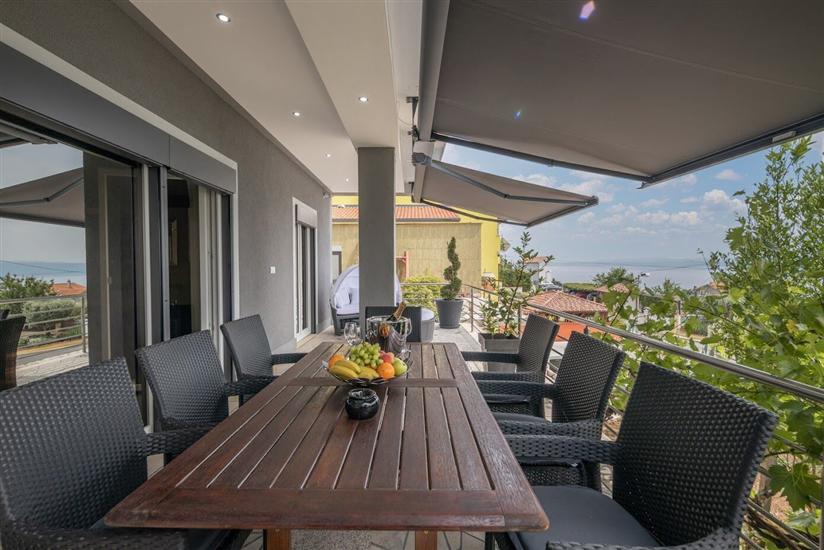 Apartment A4, for 8 persons