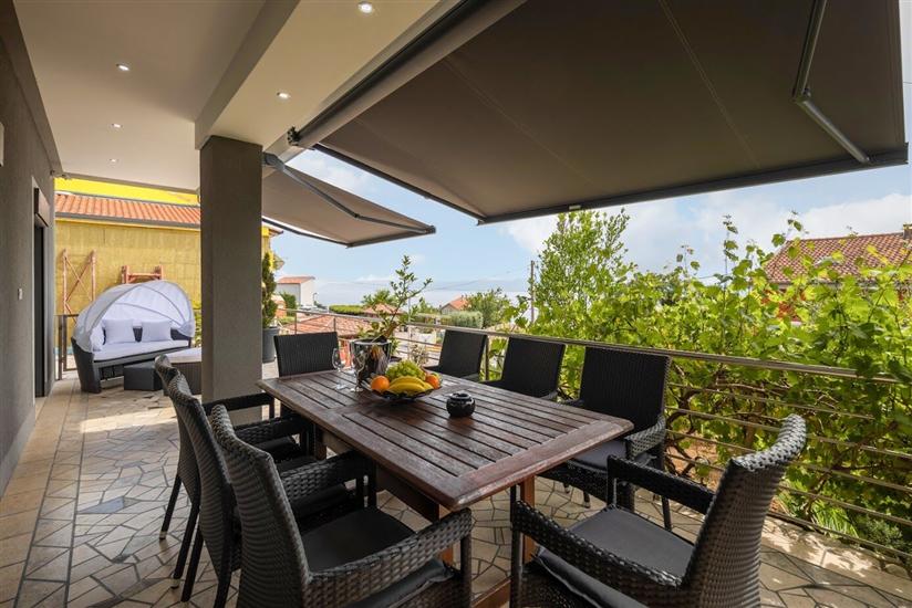 Apartment A4, for 8 persons