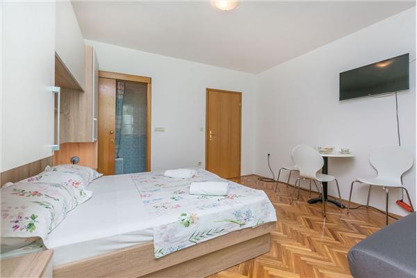 Apartment A1, for 3 persons