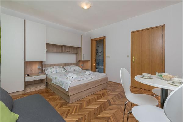 Apartment A1, for 3 persons