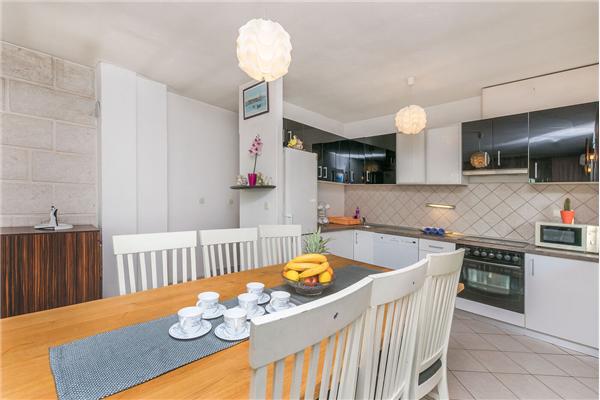 Apartment A1, for 6 persons