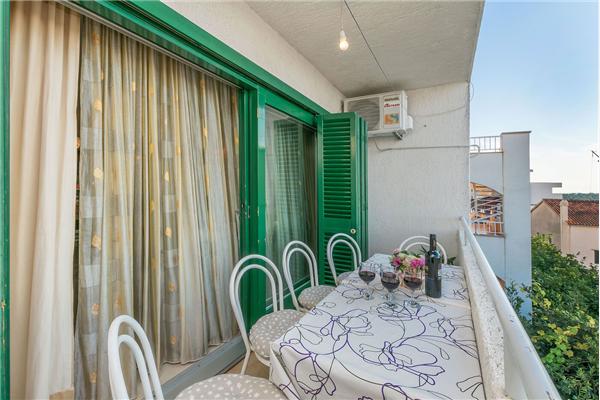 Apartment A1, for 6 persons