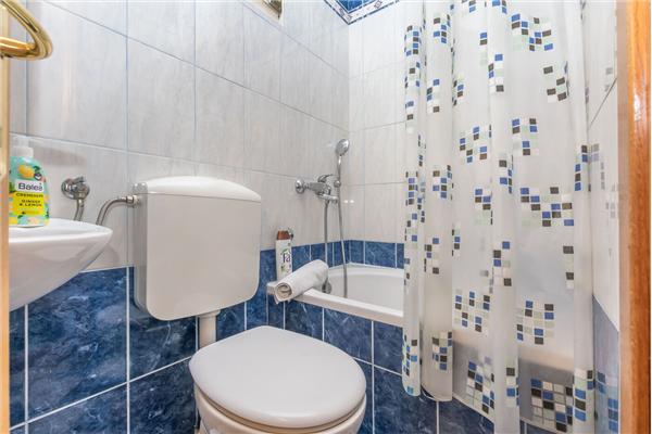 Apartment A1, for 6 persons