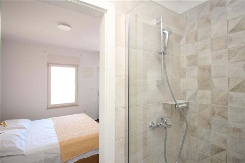 Room S4, for 2 persons