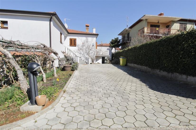 Apartment Apartment Katarina with sea view 2