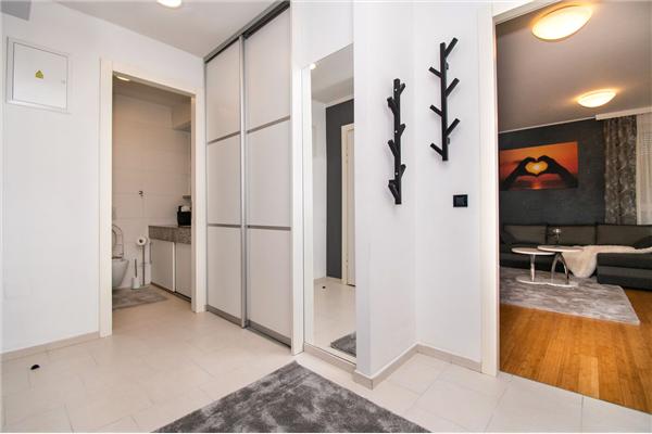 Apartment A1, for 5 persons