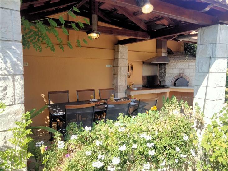 Apartment A2, for 5 persons