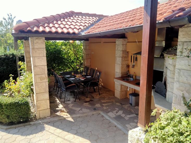 Apartment A2, for 5 persons