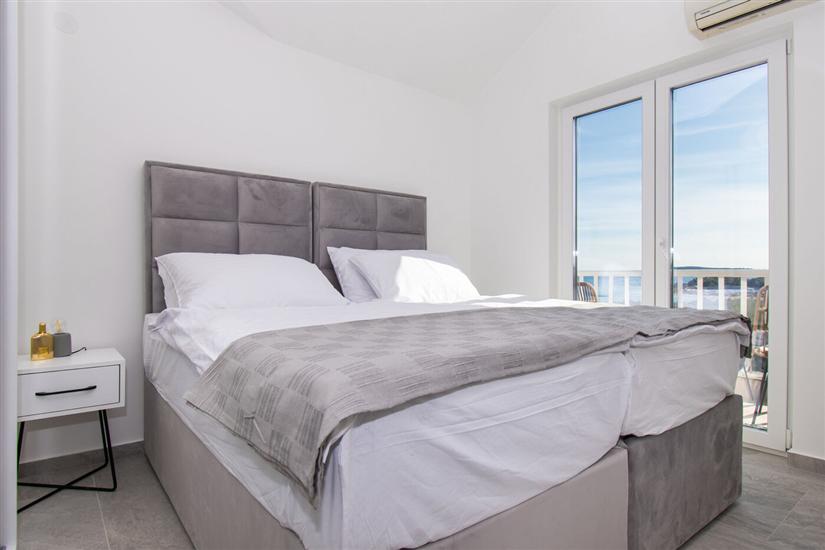 Apartment A2, for 3 persons