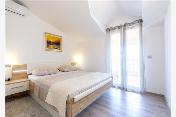 House K1, for 8 persons