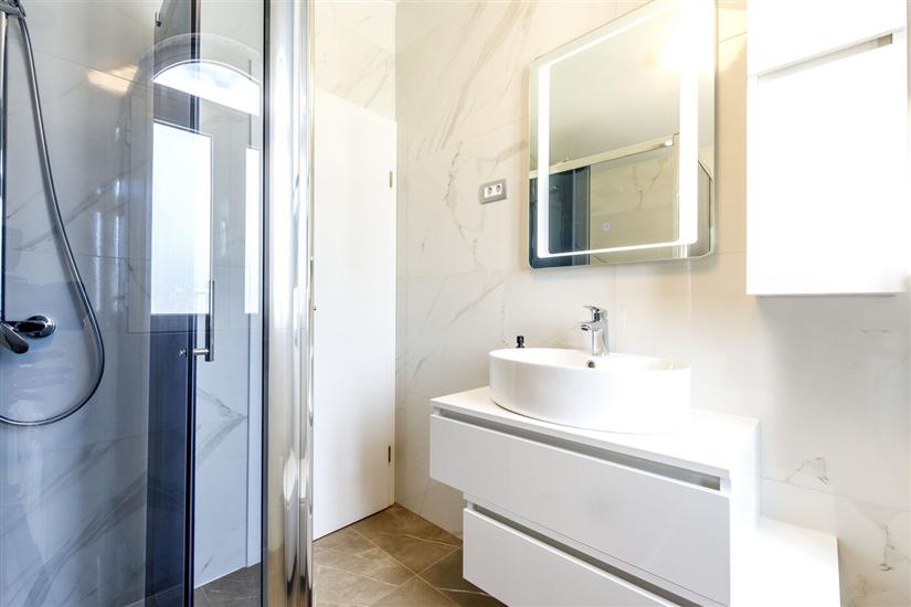 House K1, for 8 persons