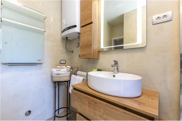 House K1, for 8 persons