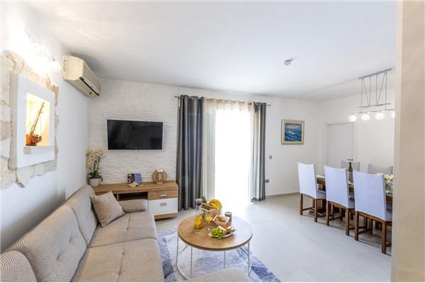 House K1, for 8 persons