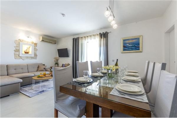 House K1, for 8 persons