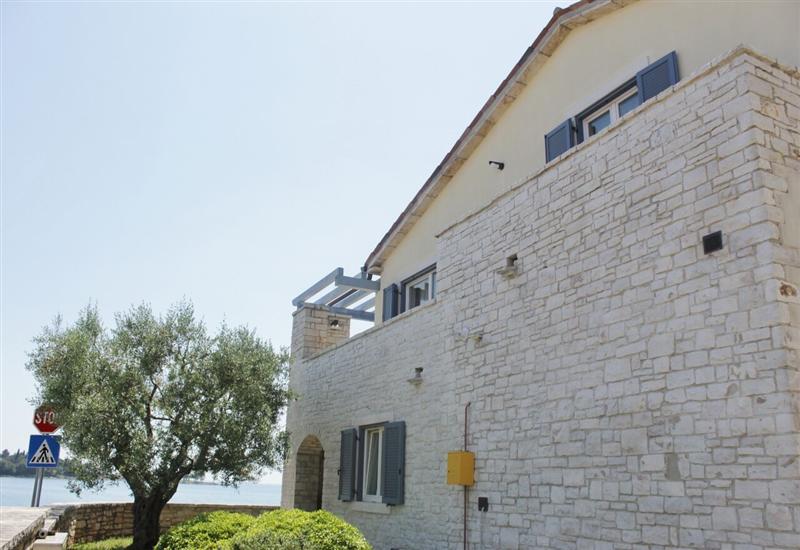 Villa Istrian with unique sea view 2