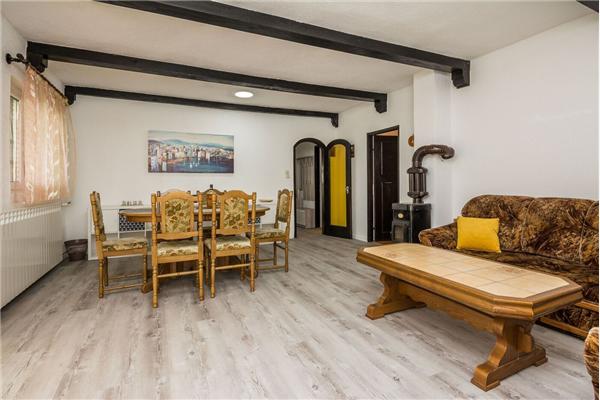 Apartment A1, for 6 persons