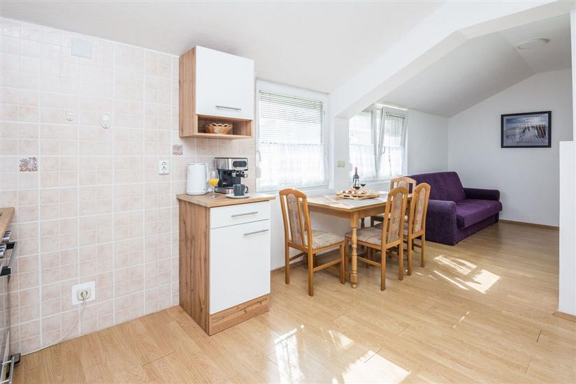 Apartment A4, for 4 persons