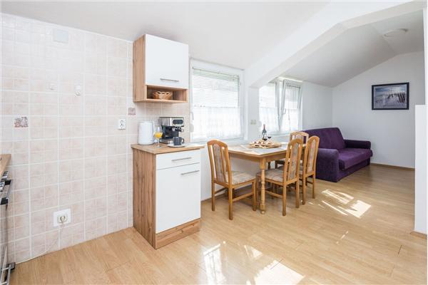 Apartment A4, for 4 persons