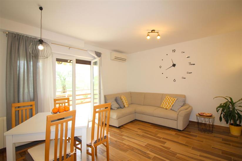 Apartment A1, for 5 persons