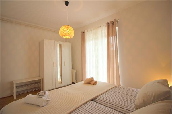 Apartment A1, for 5 persons