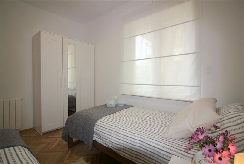Apartment A1, for 5 persons