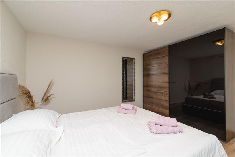 Apartment A2, for 3 persons