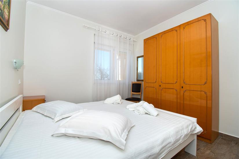 Apartment A1, for 6 persons