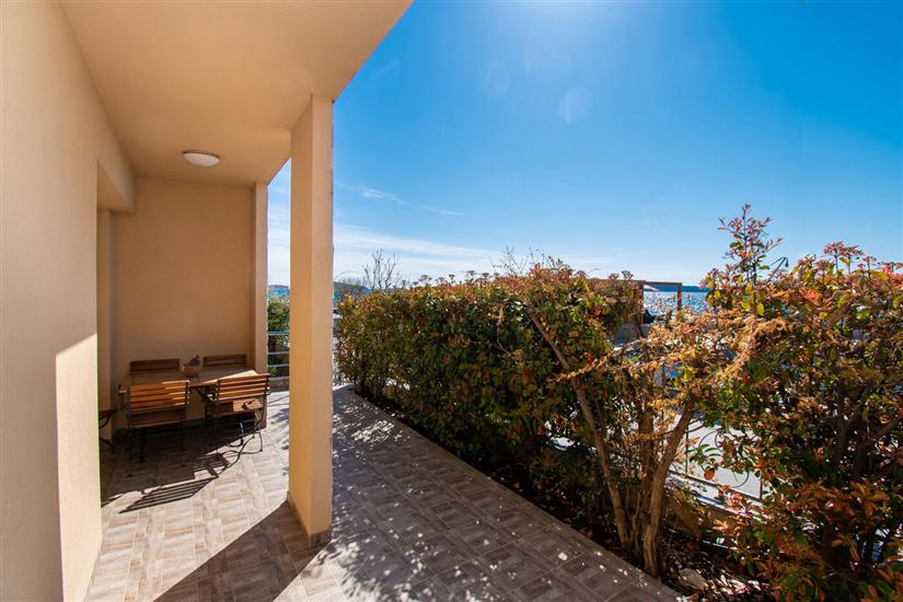 Apartment A1, for 6 persons