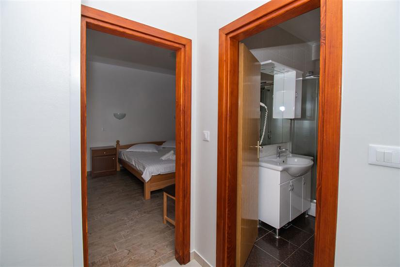 Apartment A2, for 6 persons