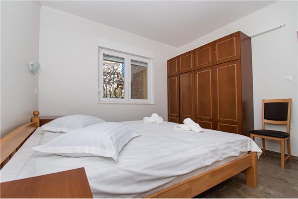 Apartment A2, for 6 persons