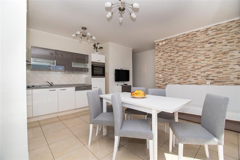 Apartment A4, for 6 persons