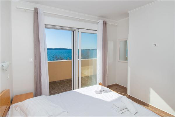 Apartment A4, for 6 persons