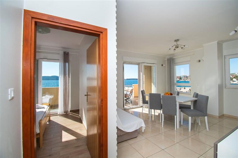 Apartment A4, for 6 persons