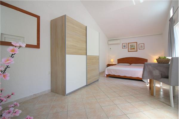 Apartment A1, for 2 persons