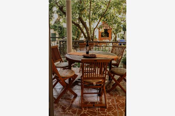 Apartment A1, for 6 persons