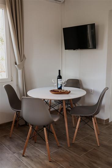 Apartment A2, for 6 persons