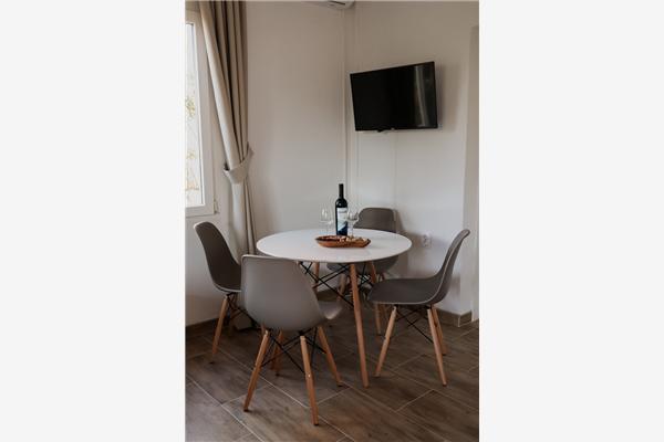 Apartment A2, for 6 persons