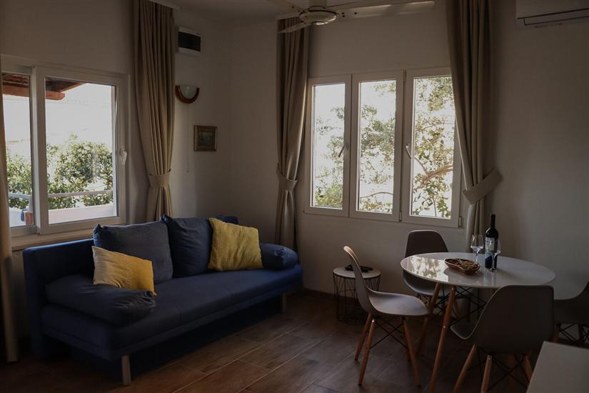 Apartment A2, for 6 persons