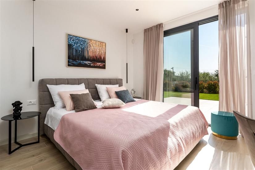 House K1, for 10 persons