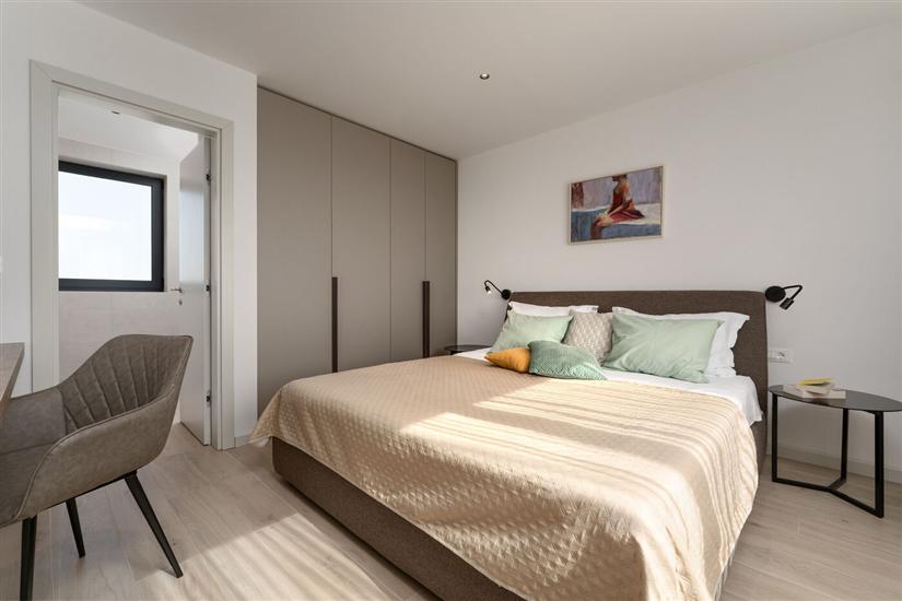 House K1, for 10 persons