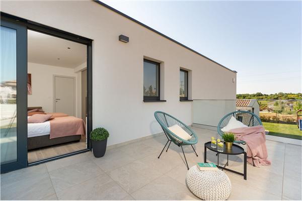 House K1, for 10 persons