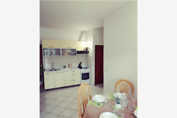 Apartment A1, for 5 persons