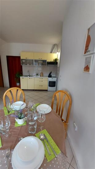 Apartment A1, for 5 persons