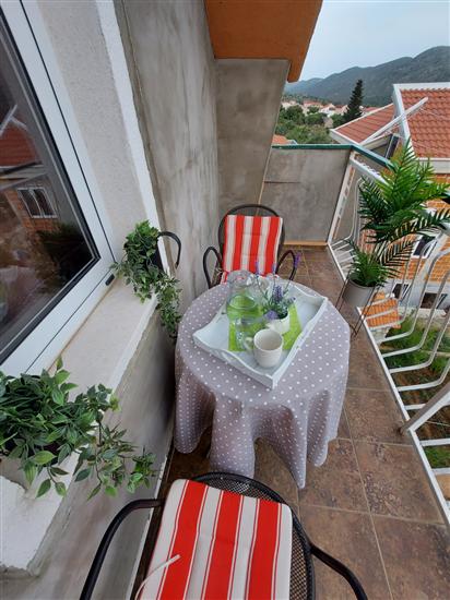 Apartment A1, for 5 persons